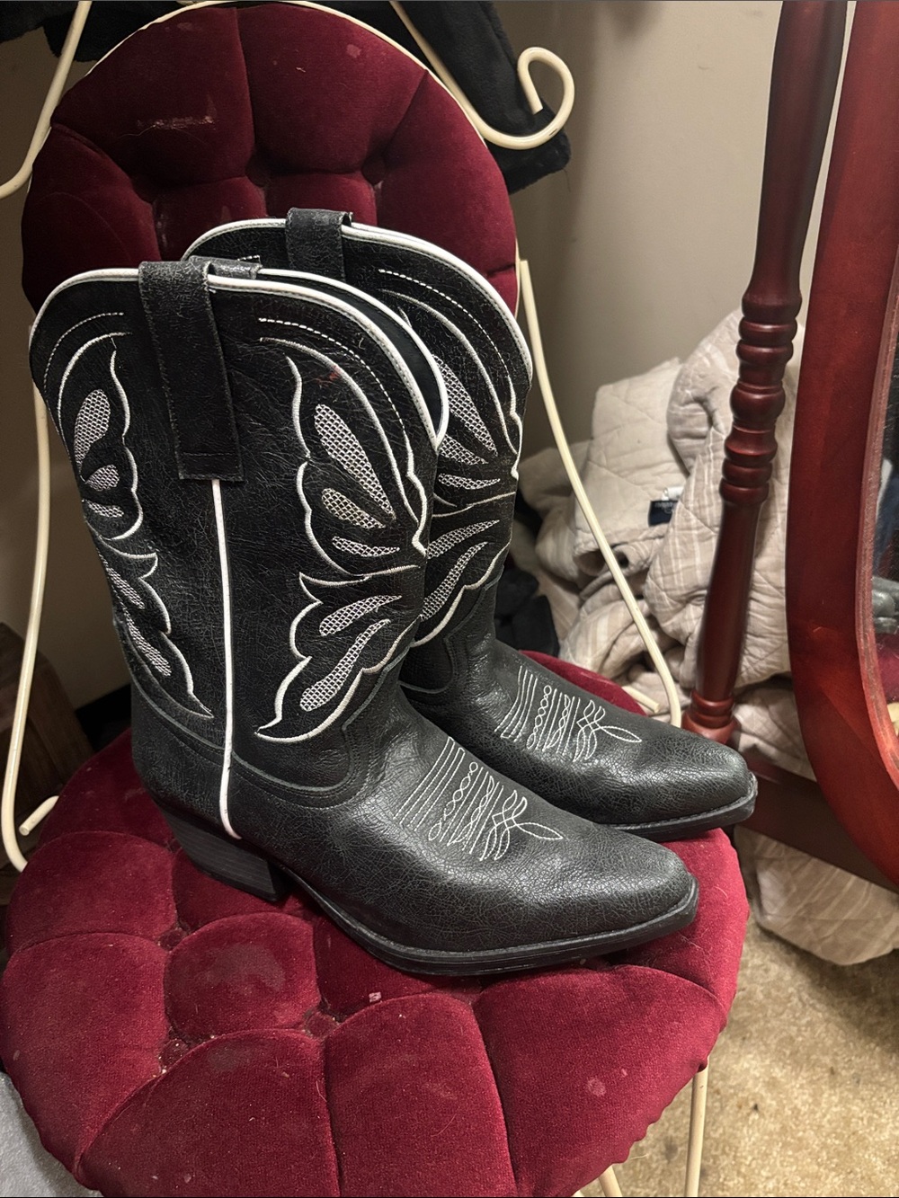Black Western Cowboy Boots with White Stitching